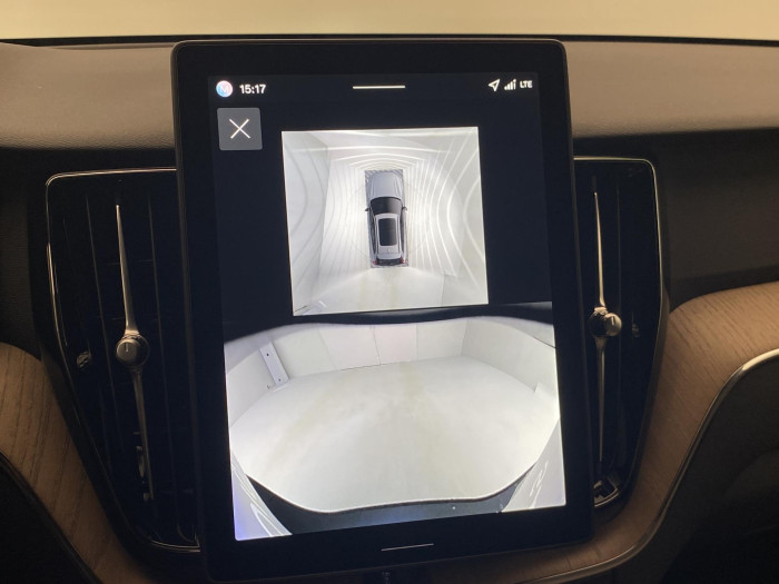 Volvo XC60 B5 AWD AUT DARK PLUS