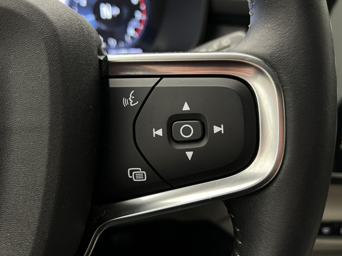 Volvo XC40 T3 INSCRIPTION 1.maj.