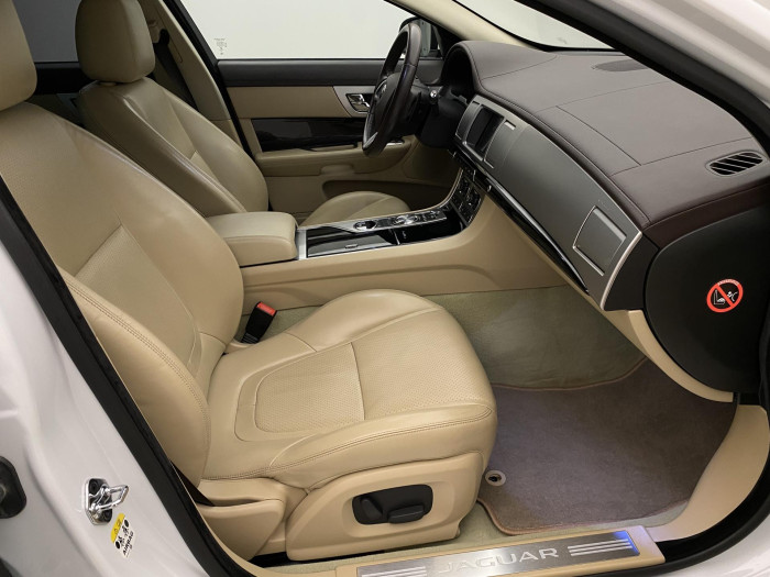 Jaguar XF 3.0 V6D AUT CZ 3.0 d