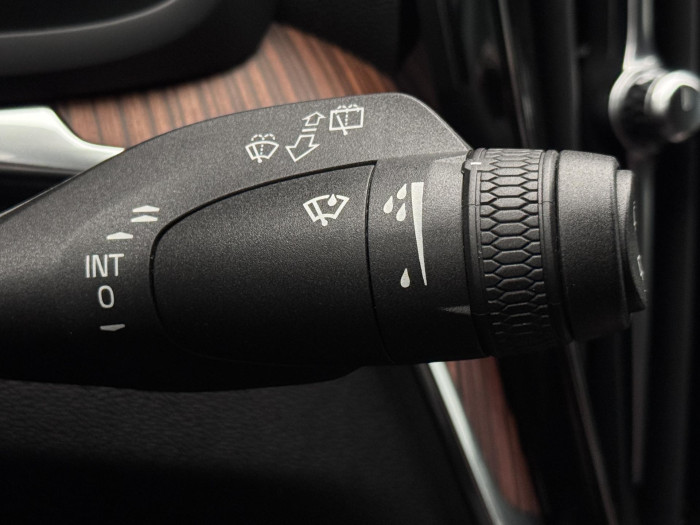 Volvo V60 D4 MOMENTUM AUT 2.0 d Momentum