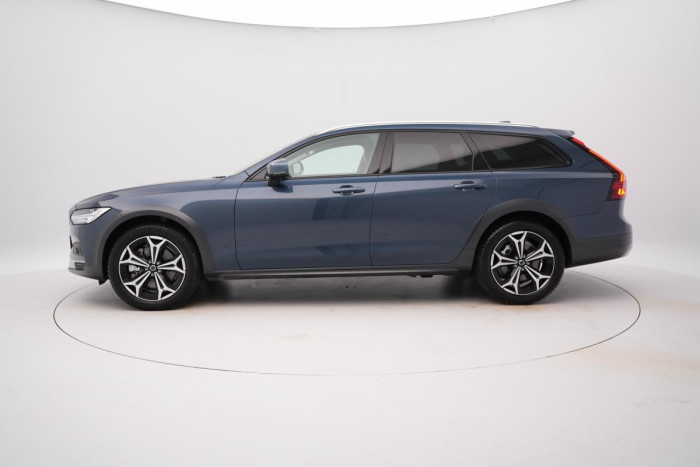 Volvo V90 CC B5 AWD ULTIMATE REZERVACE 2.0 CC CC