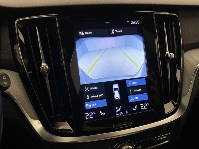 Volvo V60 CC B4 AWD MOMENTUM AUT 2.0 CC CC Momentum