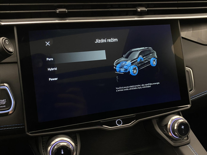 Lynk & Co 01 PHEV DCT AUT 1.maj