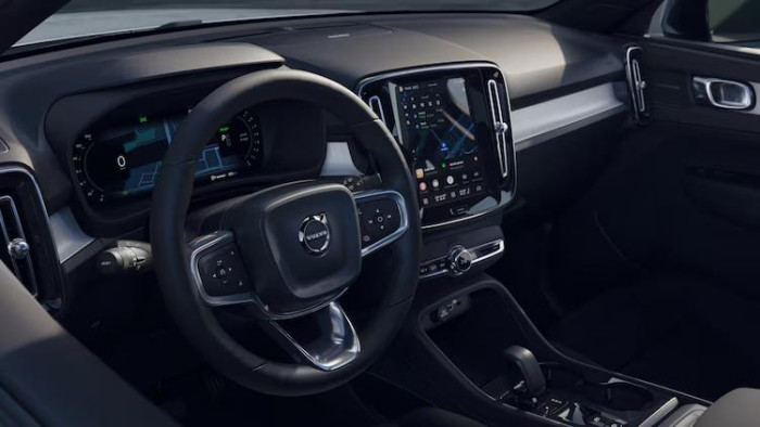 Volvo XC40 B3 DARK PLUS AUT