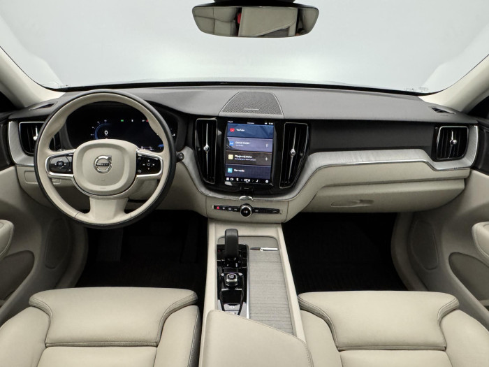 Volvo XC60 T6 AWD RECHARGE DARK 1.maj