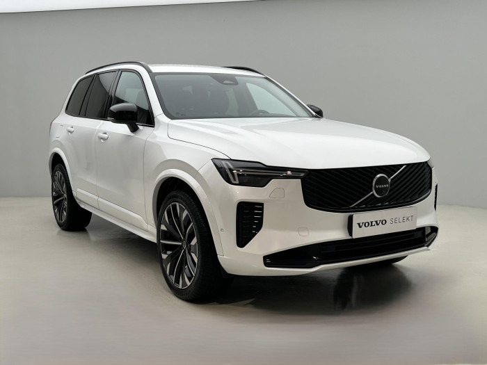 Volvo XC90 T8 AWD RECHARGE PLUS DARK CZ