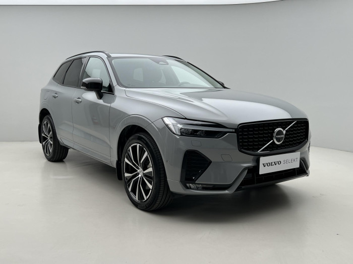 Volvo XC60 B4 AWD PLUS DARK AUT 1.maj.