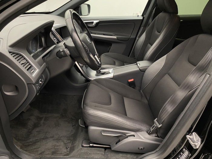 Volvo XC60 D4 AWD MOMENTUM AUT 2.4 d Momentum