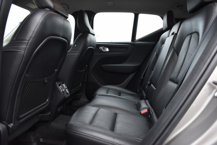 Volvo XC40 D3 INSRIPTION AUT REZERVACE 2.0 d