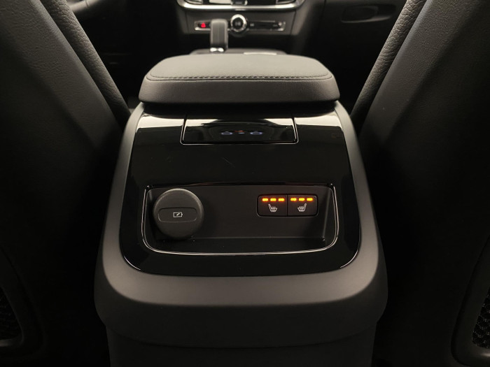 Volvo V90 T6 AWD PLUG-IN DARK PLUS AUT