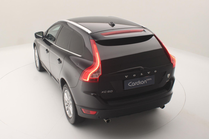 Volvo XC60 D5 AWD SUMMUM AUT CZ 2.4 d Summum
