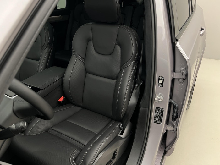 Volvo XC90 T8 AWD RECHARGE DARK ULTRA AUT