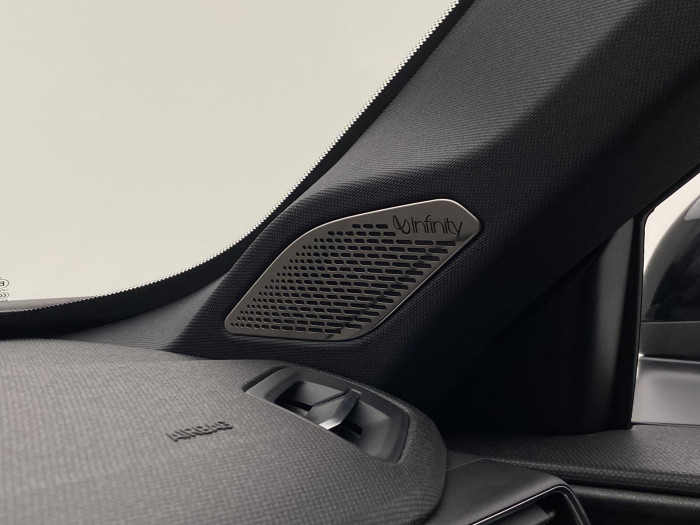 Lynk & Co 01 01 MORE PHEV