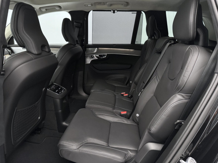Volvo XC90 T8 AWD RECHARGE DARK ULTRA 7m