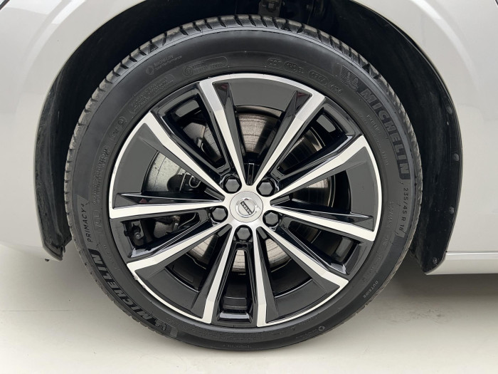 Volvo V60 T6 AWD RECHARGE PLUS DARK AUT