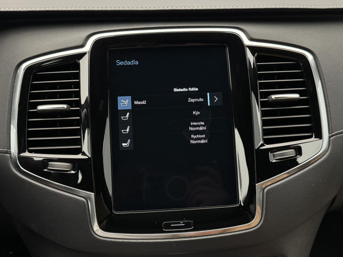 Volvo XC90 B5 AWD INSCRIPTION CZ 1.maj 7M