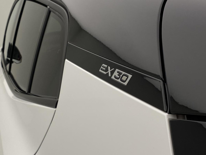 Volvo EX30 PURE ELECTRIC SINGLE PLUS RWD Plus