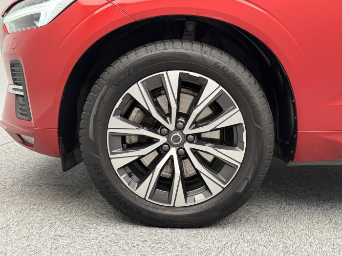 Volvo XC60 B4 AWD MOMENTUM PRO CZ 2.0 Momentum