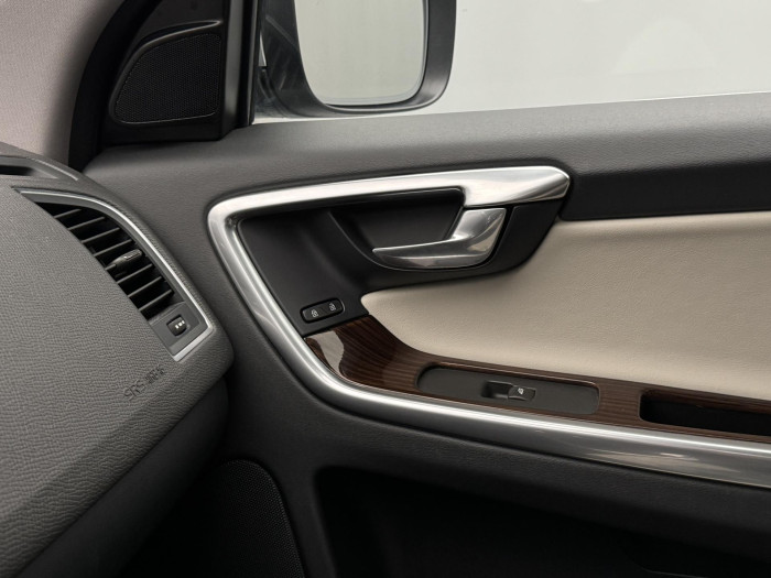 Volvo XC60 D4 AWD MOMENTUM AUT 2.4 d Momentum