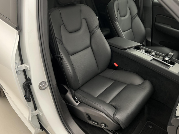 Volvo XC60 T6 AWD RECHARGE PLUS DARK AUT