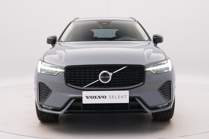 Volvo XC60 B4 AWD ULTIMATE DARK 1.maj.