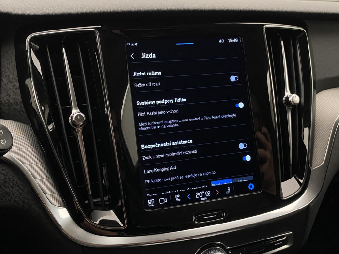 Volvo V60 CC B5 AWD PLUS BRIGHT 1.maj