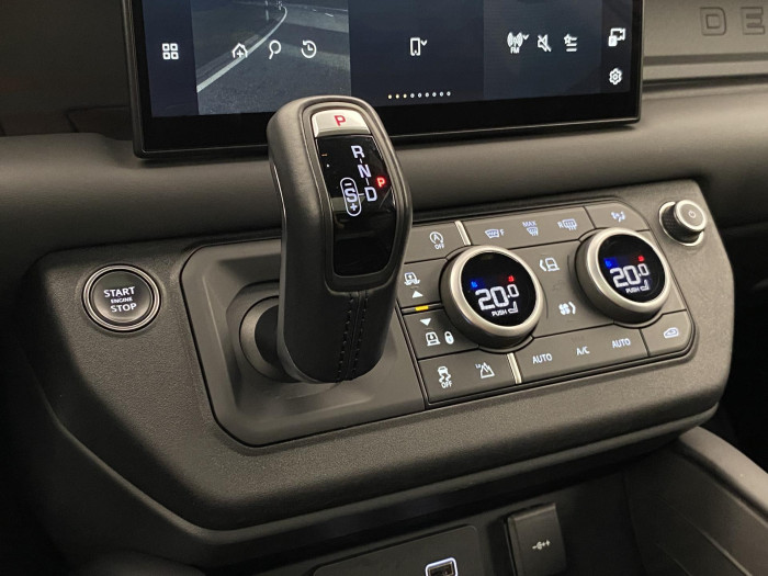 Land Rover Defender 110 P400 X-DYNAMIC HSE AWD CZ 3.0 Dynamic