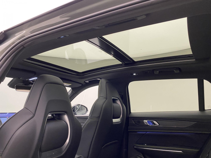 Lynk & Co 01 01 MORE PHEV