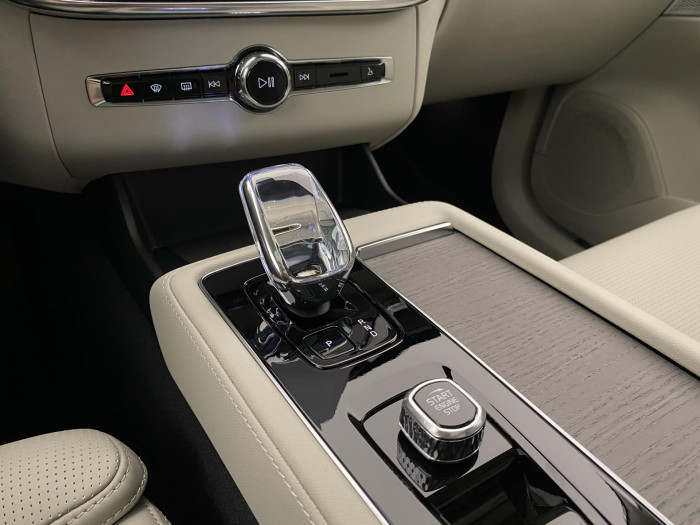 Volvo XC90 T8 AWD RECHARGE BRIGHT PLUS 7m