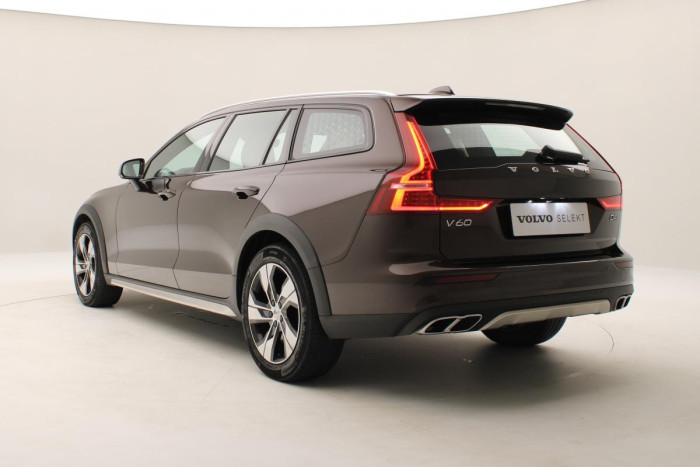 Volvo V60 CC D4 AWD PRO AUT REZERVACE 2.0 d CC CC