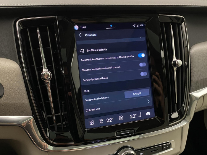 Volvo V90 T8 AWD Plug-in DARK ULTRA