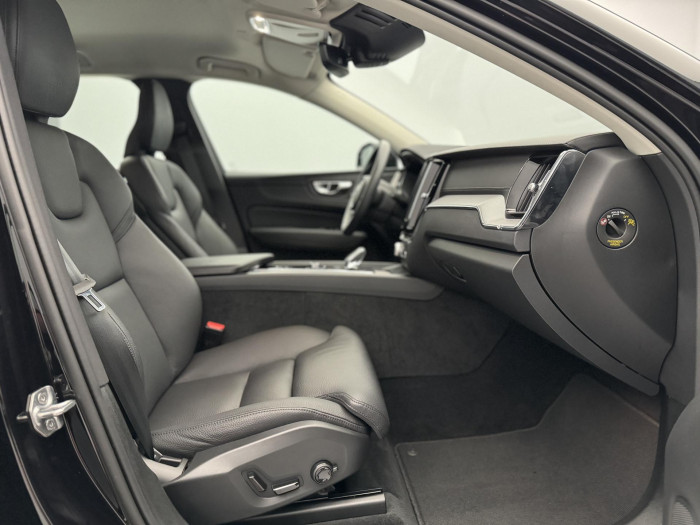 Volvo XC60 B5 AWD INSCRIPTION AUT