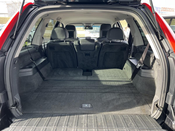Volvo XC90 D5 AWD SUMMUM 7MÍSTNÁ 2.4 d Summum