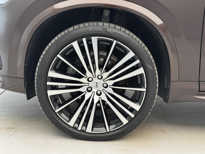 Volvo XC90 B5 AWD R-Design 7Míst 1.maj CZ