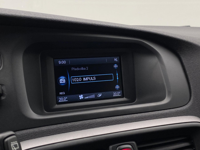 Volvo V40 T2 KINETIC CZ