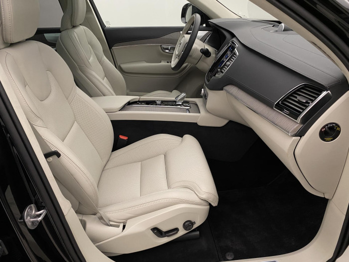 Volvo XC90 T8 AWD ULTRA DARK AUT CZ 7m