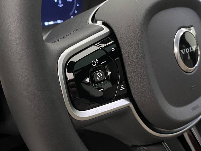 Volvo XC90 T8 AWD RECHARGE BRIGHT ULTRA 7