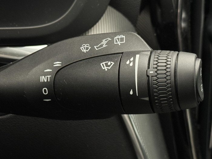 Volvo XC60 B5 AWD PLUS DARK CZ 1.maj