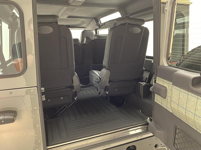 Land Rover Defender WORKS V8 ISLAY EDITION 5.0 V8 Edition