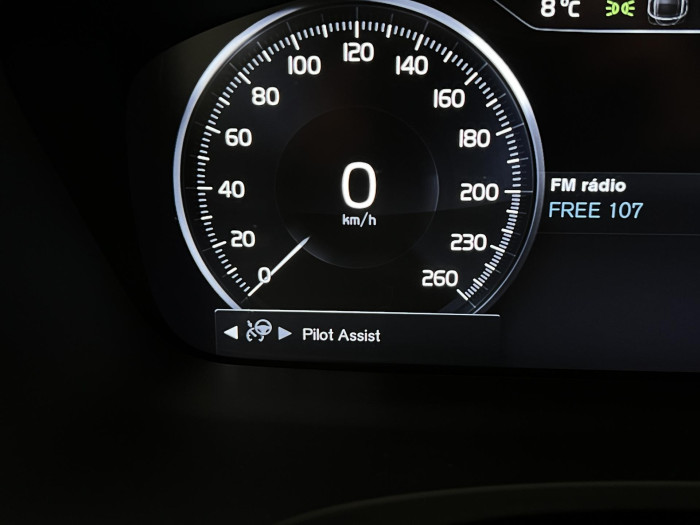 Volvo V90 D5 AWD R-DESIGN AUT CZ 2.0 d