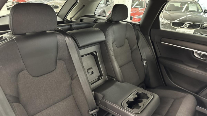 Volvo V90 CROSS COUNTRY D4 REZERVACE 2.0 d