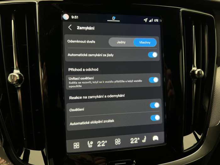 Volvo V60 B4 BRIGHT PLUS