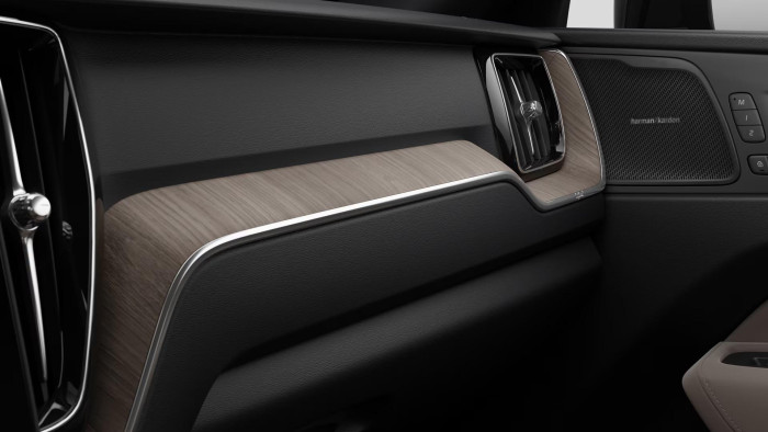 Volvo XC60 B5 AWD AUT DARK PLUS