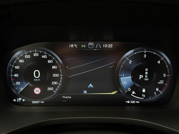 Volvo XC60 B4 MOMENTUM PRO AUT CZ 2.0 Momentum