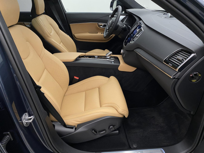 Volvo XC90 T8 AWD ULTRA DARK AUT CZ 7m
