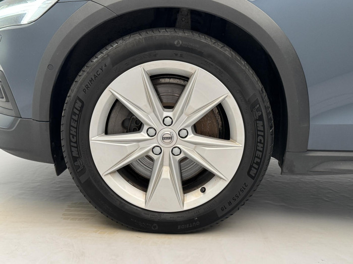 Volvo V60 CC B4 AWD PRO AUT 2.0 CC CC