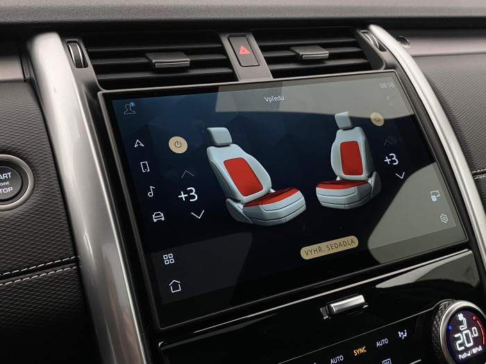 Land Rover Discovery D250 Dynamic SE REZERVACE 3.0 d Dynamic SE