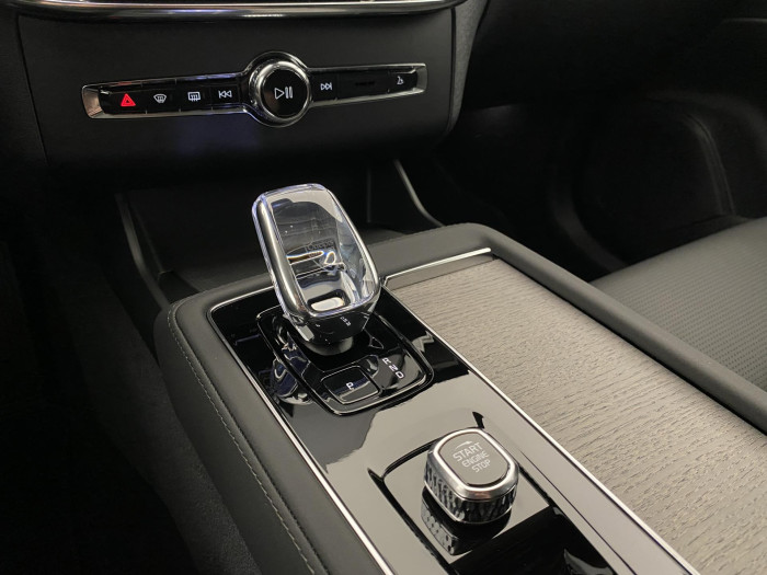 Volvo XC90 T8 AWD RECHARGE DARK PLUS 7m