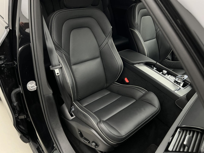 Volvo XC90 B5 AWD ULTIMATE DARK 7MÍST AUT