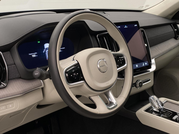 Volvo XC90 T8 AWD RECHARGE DARK ULTRA 7m